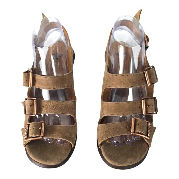 John Fluevog Sunny Tan Nubuck Leather Strappy Buckle Sandal Heeled 11 - Picture 2 of 11